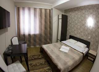 Гостиница Марракеш Улан-Удэ Улучшенный двухместный номер с 1 кроватью или 2 отдельными кроватями-5