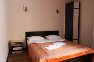 Гостиница Марракеш Улан-Удэ Улучшенный двухместный номер с 1 кроватью или 2 отдельными кроватями-8